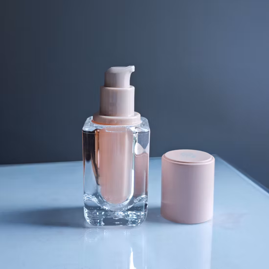 Gute Qualität, individuelles Logo, 30, 50, 60, 100 ml, transparente, quadratische, flüssige Foundation, Emulsion, kosmetische Pressflasche